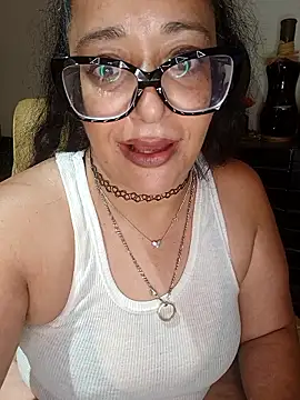 PichyPrettyPussy online show from October 20, 6:30 pm