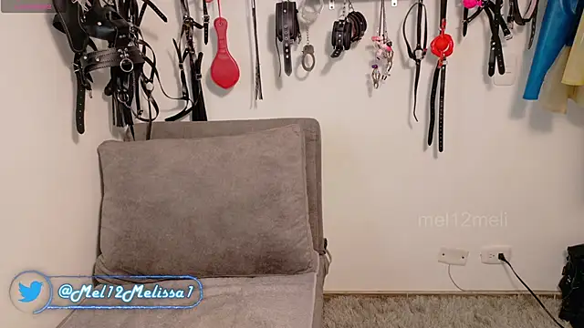 Snapshot of mel12meli chatting on October 21, 8:42 pm mel12meli online show from October 21, 8:42 pm