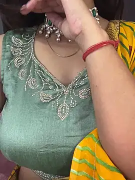 Snapshot of DesiZoya chatting on September 28, 10:48 pm DesiZoya online show from September 28, 10:48 pm