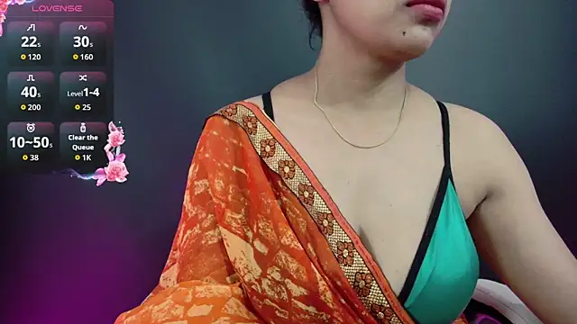 Snapshot of DesiZoya chatting on October 6, 8:01 am DesiZoya online show from October 6, 8:01 am