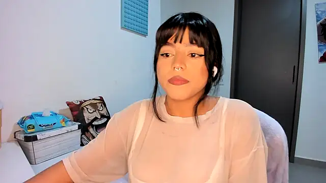 Snapshot of Naiara_sex chatting on March 4, 3:55 am Naiara sex online show from March 4, 3:55 am