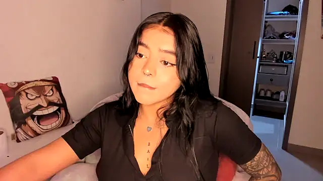 Snapshot of Naiara_sex chatting on March 8, 3:50 am Naiara sex online show from March 8, 3:50 am