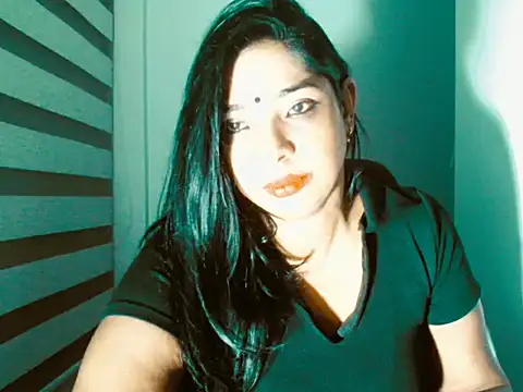 apishkagalmon online show from May 16, 6:50 pm