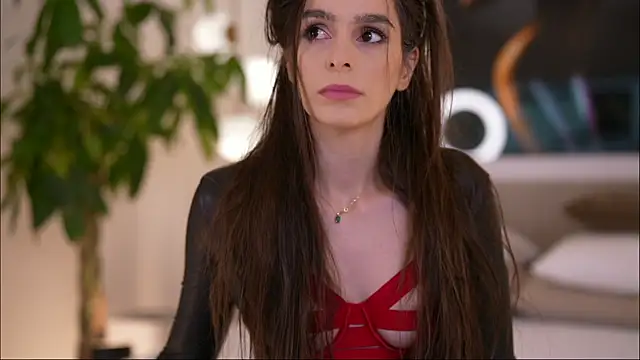 DoviaClaire online show from November 23, 6:57 am