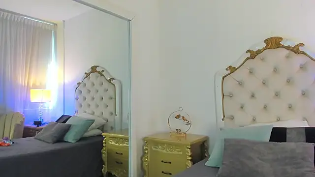 Princsgirl  online show from February 22, 7:14 pm