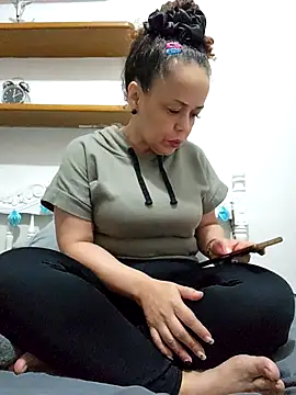 BadMicaela1 online show from November 29, 5:10 am