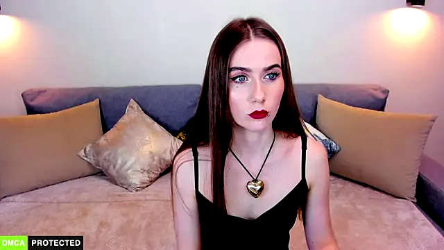 TheWoman   online show from February 18, 6:47 pm