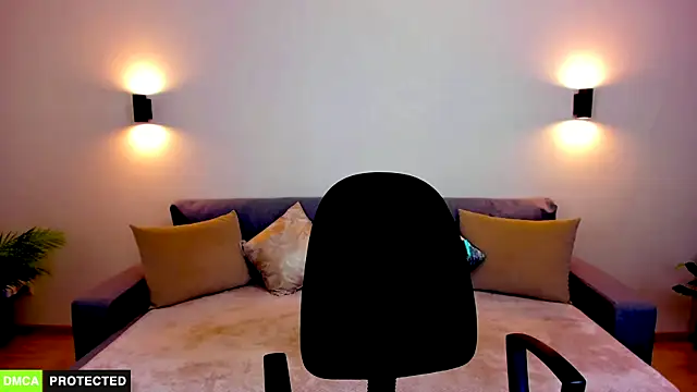 TheWoman   online show from September 20, 10:38 am