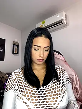 Shantal Lovee online show from September 20, 8:32 pm