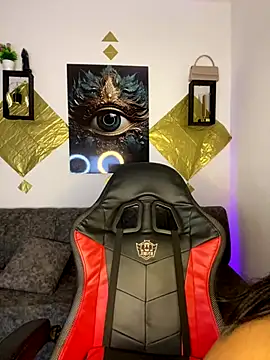 Shantal Lovee online show from December 4, 2:43 am