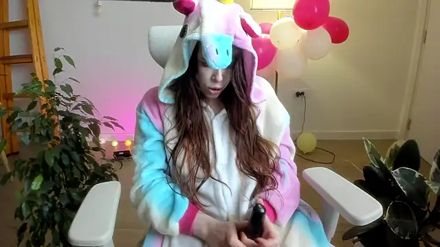 Snapshot of Pokemeboy chatting on February 12, 6:14 pm Pokemeboy online show from February 12, 6:14 pm