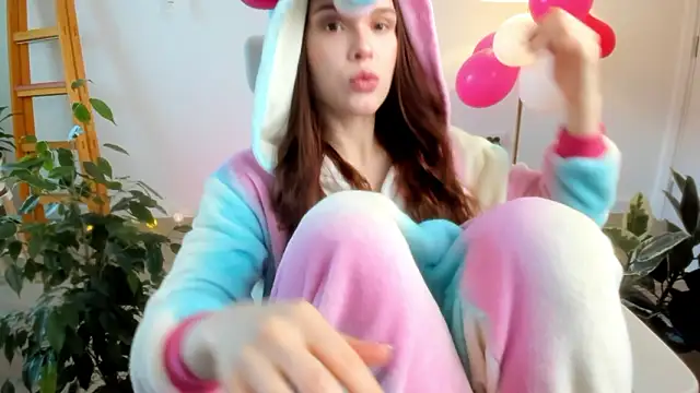 Snapshot of Pokemeboy chatting on February 15, 11:30 am Pokemeboy online show from February 15, 11:30 am