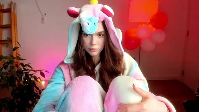 Snapshot of Pokemeboy chatting on February 20, 5:35 pm Pokemeboy online show from February 20, 5:35 pm