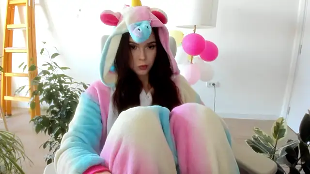 Snapshot of Pokemeboy chatting on February 25, 3:32 pm Pokemeboy online show from February 25, 3:32 pm