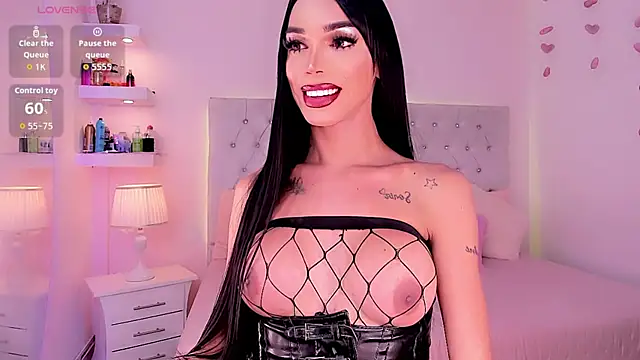 Michell simons online show from May 17, 2:57 pm