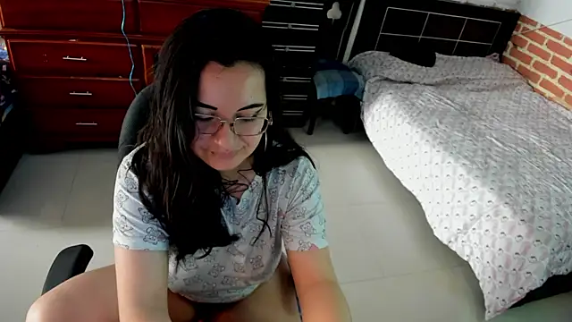 Snapshot of jessicajons9 chatting on January 21, 9:15 pm jessicajons9 online show from January 21, 9:15 pm