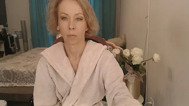 LuxuryNika online show from May 14, 3:19 pm
