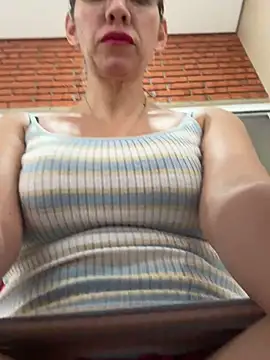 Snapshot of Gatitacarlita chatting on March 15, 11:51 am Gatitacarlita online show from March 15, 11:51 am