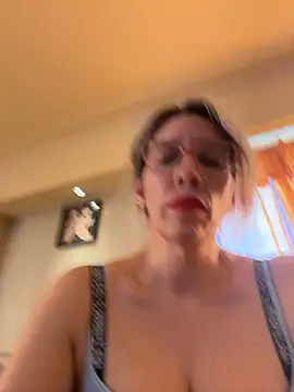 Snapshot of Gatitacarlita chatting on November 22, 6:51 pm Gatitacarlita online show from November 22, 6:51 pm