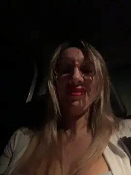 Snapshot of Gatitacarlita chatting on December 20, 7:59 am Gatitacarlita online show from December 20, 7:59 am