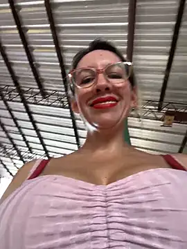 Snapshot of Gatitacarlita chatting on December 21, 3:08 pm Gatitacarlita online show from December 21, 3:08 pm