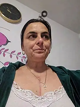 IsabelleCraft online show from February 9, 7:56 am