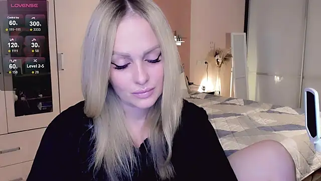 Libby Nora online show from October 24, 1:07 pm