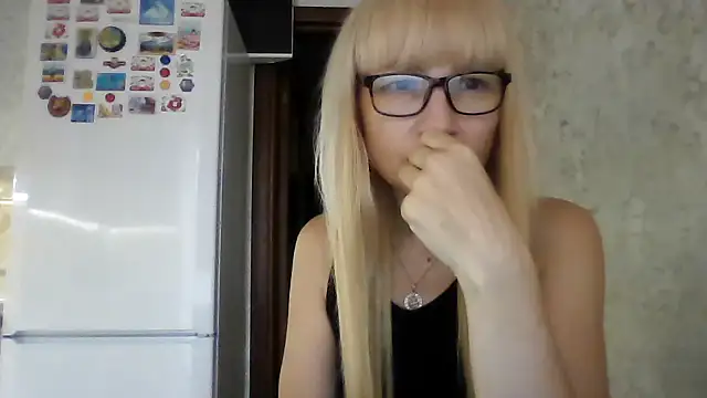 Snapshot of BarbaraKim chatting on July 14, 3:18 pm BarbaraKim online show from July 14, 3:18 pm