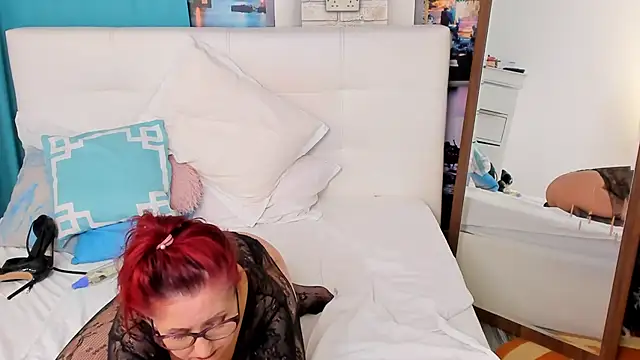 Snapshot of IvyHotFoxy chatting on January 30, 9:04 pm IvyHotFoxy online show from January 30, 9:04 pm