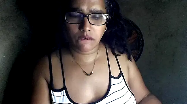 Damita999 online show from January 13, 7:32 am