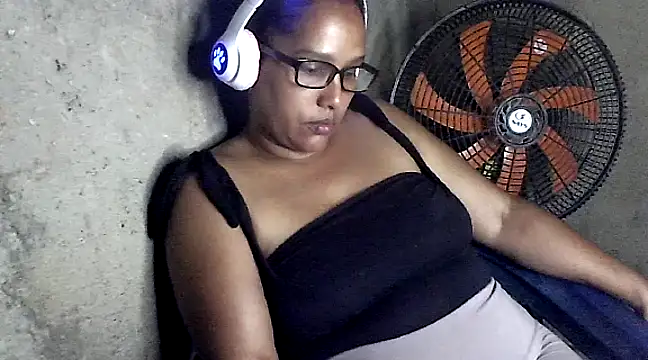 Damita999 online show from January 15, 2:27 am