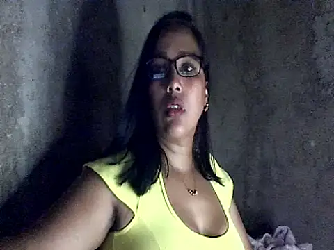 Damita999 online show from February 4, 6:49 pm