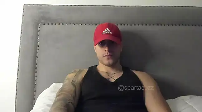 Snapshot of spartacozz chatting on February 11, 10:18 pm spartacozz online show from February 11, 10:18 pm