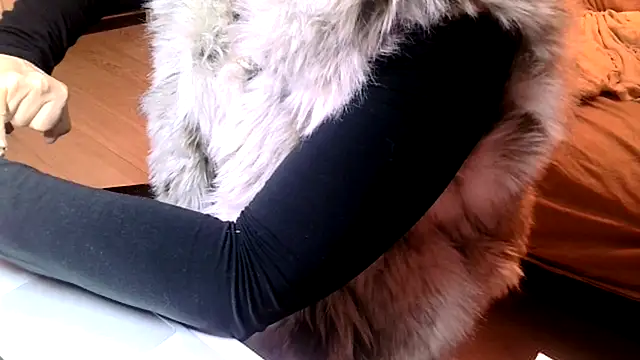 Snapshot of leadileo chatting on February 19, 12:01 pm leadileo online show from February 19, 12:01 pm