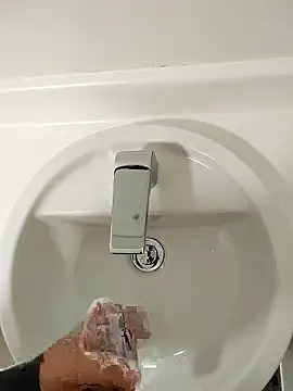 Snapshot of Muzz_2020 chatting on March 21, 2:29 pm Muzz 2020 online show from March 21, 2:29 pm