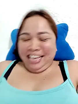 Snapshot of XXLorie_02 chatting on October 11, 3:17 am XXLorie 02 online show from October 11, 3:17 am