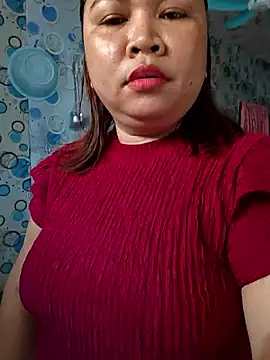 Snapshot of XXLorie_02 chatting on April 18, 11:38 pm XXLorie 02 online show from April 18, 11:38 pm