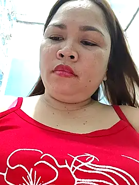 Snapshot of XXLorie_02 chatting on April 22, 5:21 am XXLorie 02 online show from April 22, 5:21 am