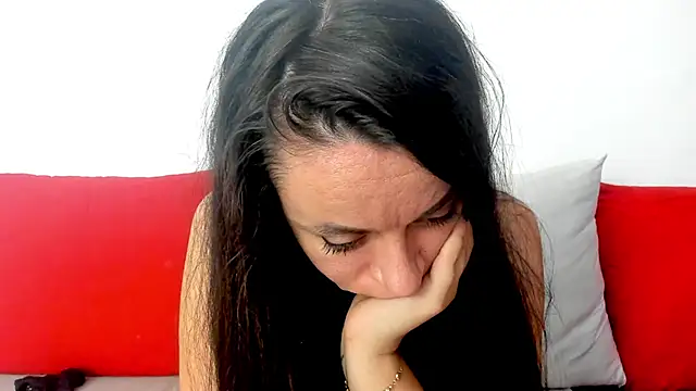 Snapshot of cute_angel95 chatting on October 28, 7:38 pm cute angel95 online show from October 28, 7:38 pm