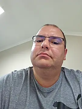 Andrew1900529 online show from September 18, 10:28 am