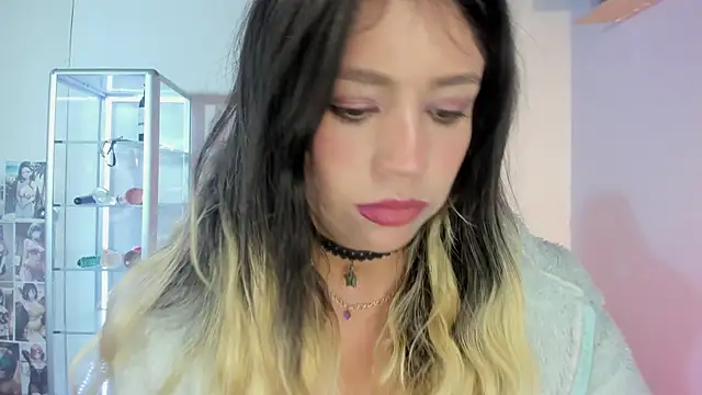 Snapshot of BA_BYY chatting on November 11, 8:31 pm BA BYY online show from November 11, 8:31 pm