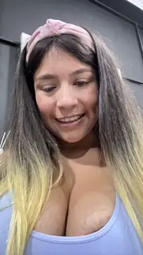 Snapshot of BA_BYY chatting on January 7, 7:27 pm BA BYY online show from January 7, 7:27 pm