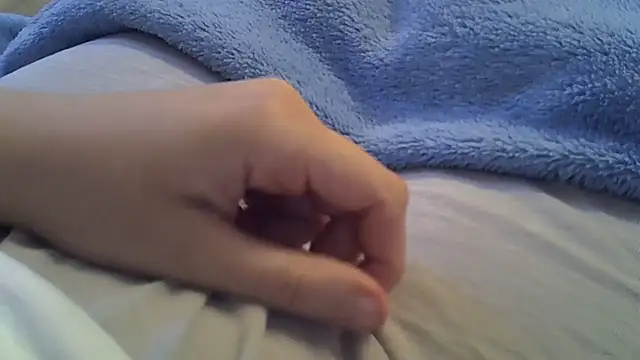 Snapshot of perescam chatting on July 1, 5:23 pm perescam online show from July 1, 5:23 pm