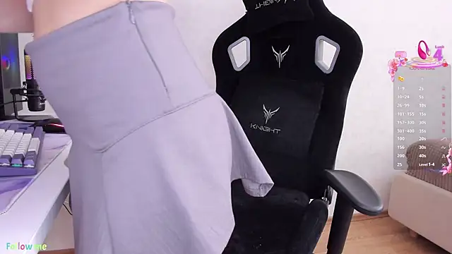 SkyqueenI online show from September 18, 7:43 am