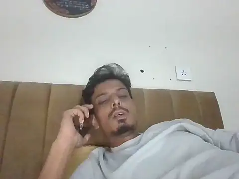 Snapshot of Talha266 chatting on May 17, 6:26 pm Talha266 online show from May 17, 6:26 pm
