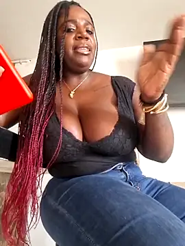 Snapshot of Adrilovechocolate chatting on May 22, 6:57 pm Adrilovechocolate online show from May 22, 6:57 pm