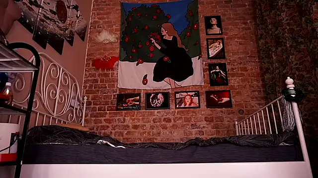 Evelively online show from November 5, 3:06 am