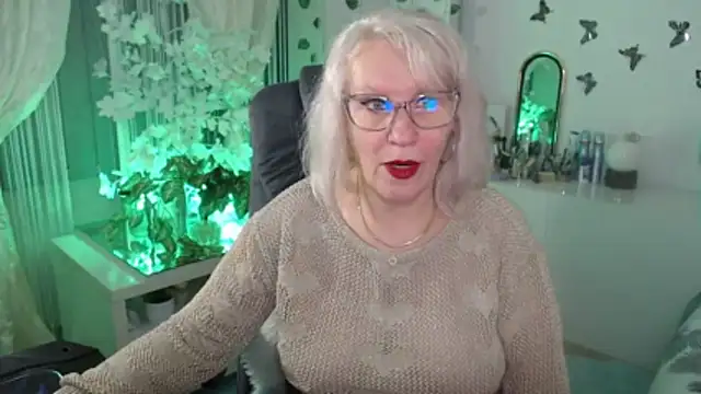 Ghertrude52 online show from February 3, 4:54 am