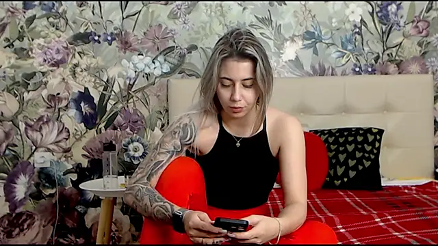 RoseDiamond06 online show from January 14, 10:06 am