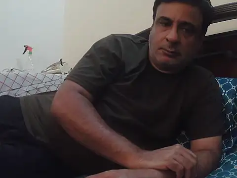 desipapaxxx online show from March 3, 8:04 pm